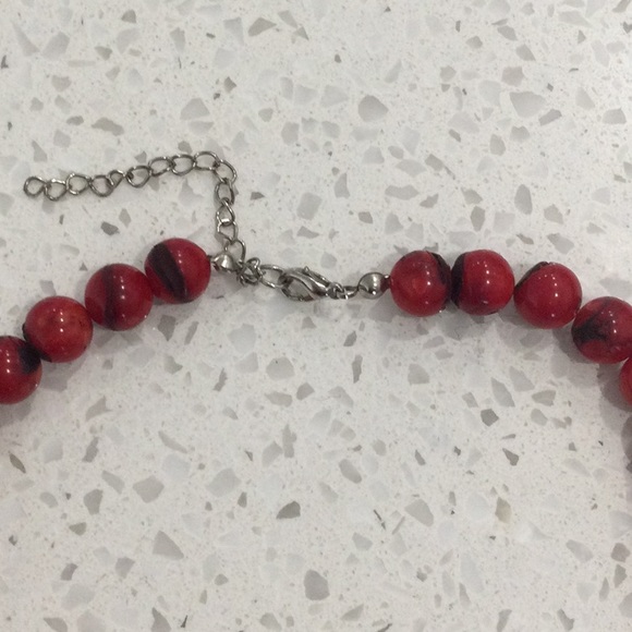 CORAL NECKLACE - Picture 4 of 5